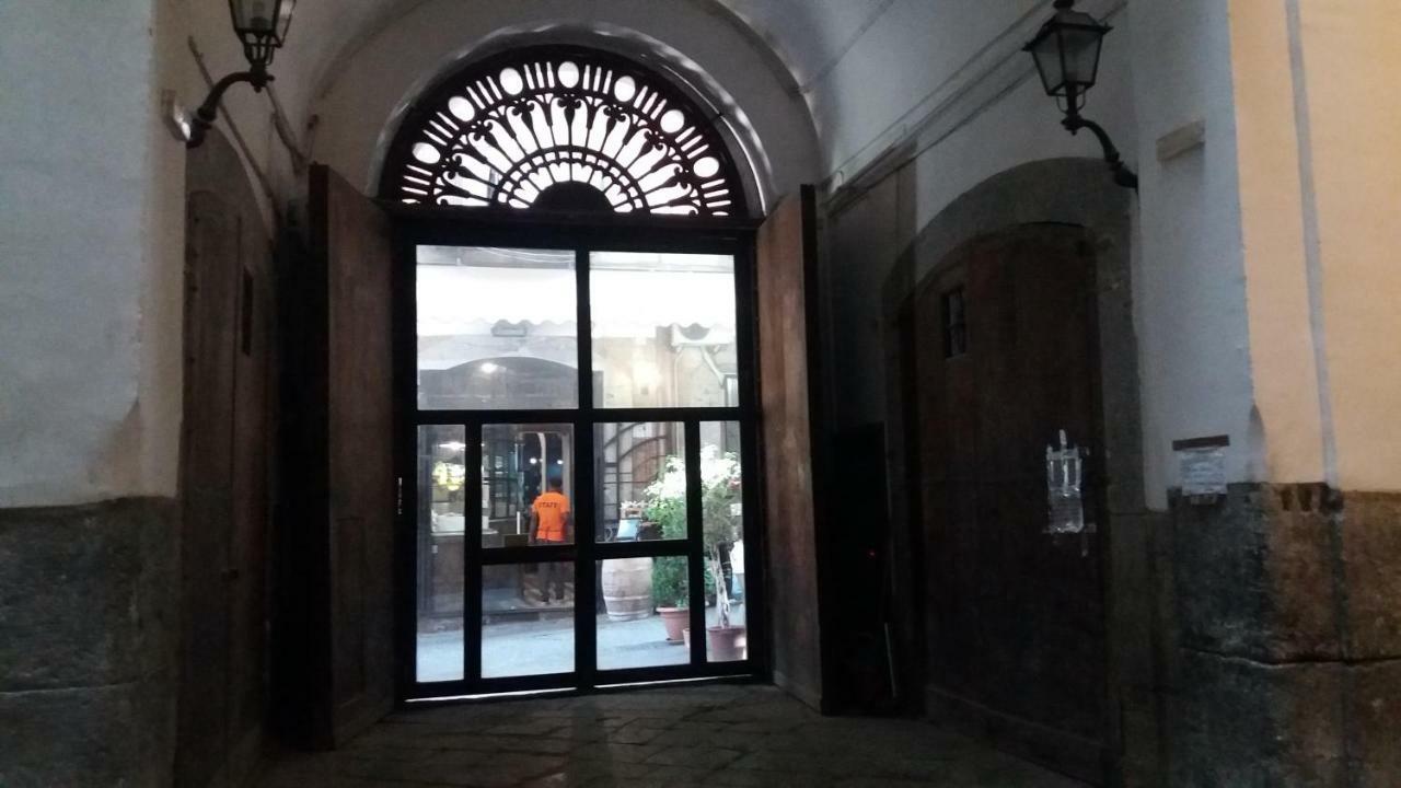 B&B Montecalvario 41 Νάπολη Εξωτερικό φωτογραφία