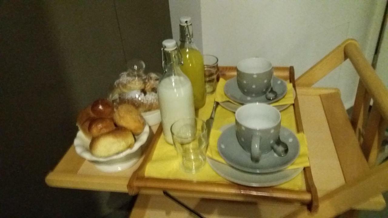 B&B Montecalvario 41 Νάπολη Εξωτερικό φωτογραφία